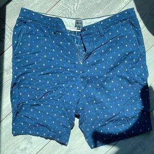 J. Crew Factory Blue Patterned Men's Flat Front Shorts